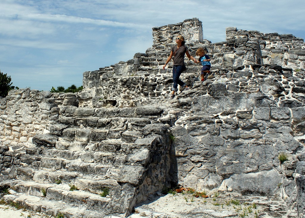 El Rey Ruins in Cancún Through the&nbsp;Lens