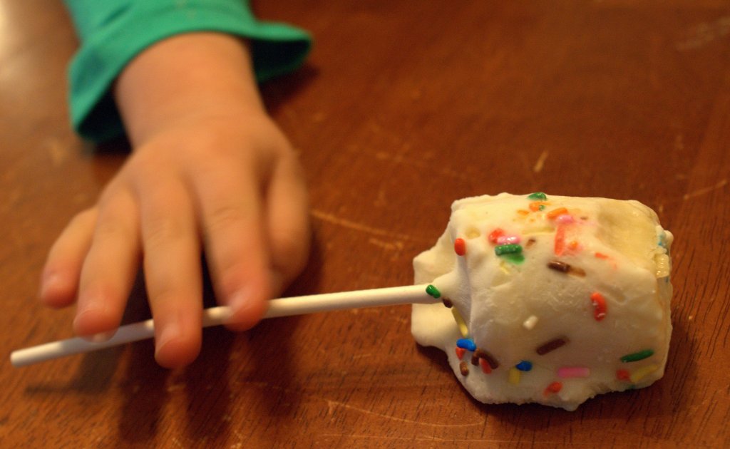 Healthy Little People Snacks: Greek Yogurt Fruit&nbsp;Pops